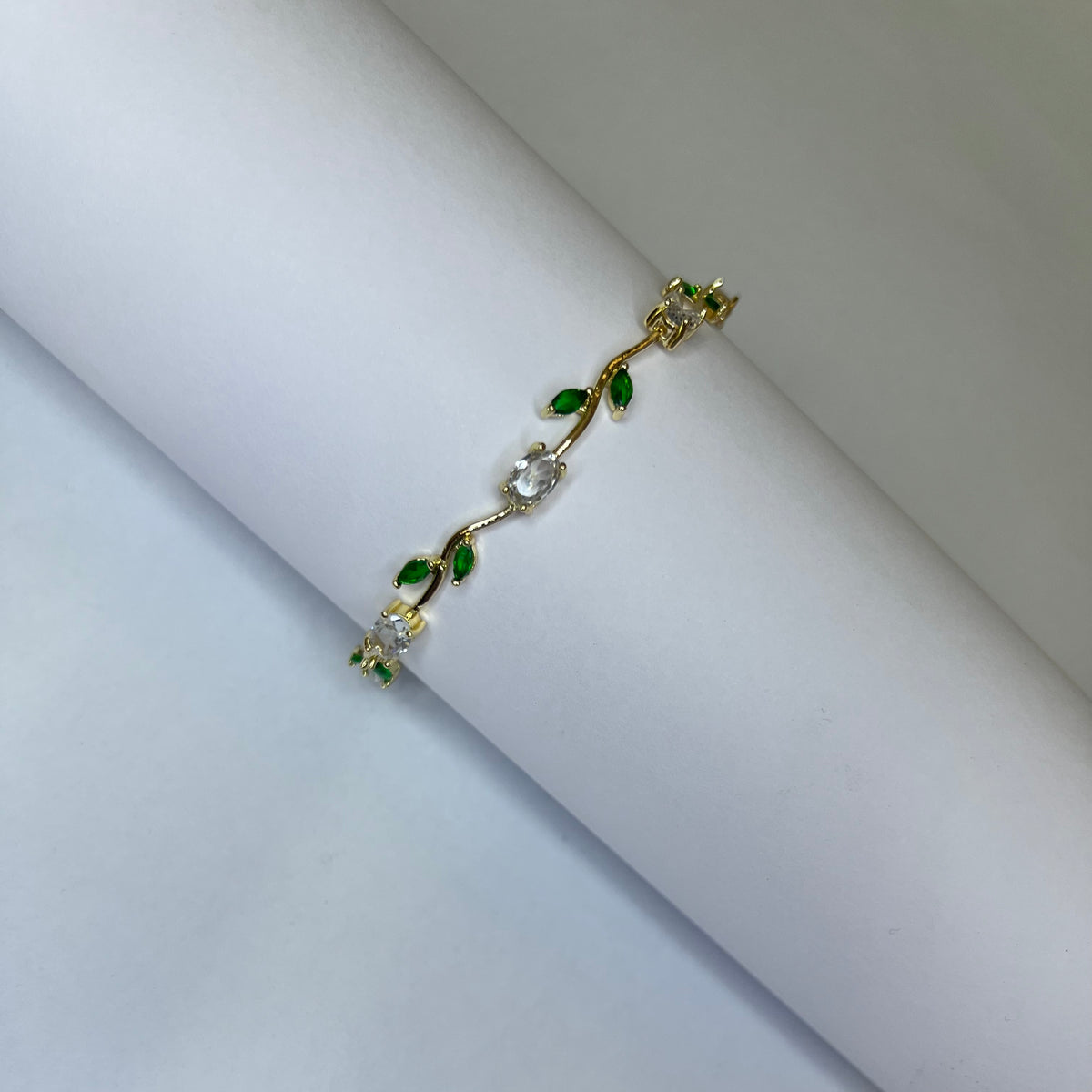 Dream Karigiri Tulip Bracelet Green & White