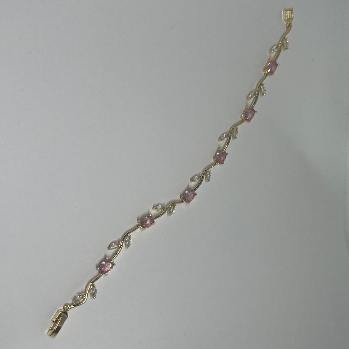 Dream Karigiri Tulip Bracelet Light Pink — handmade bracelet by Dream Karigiri