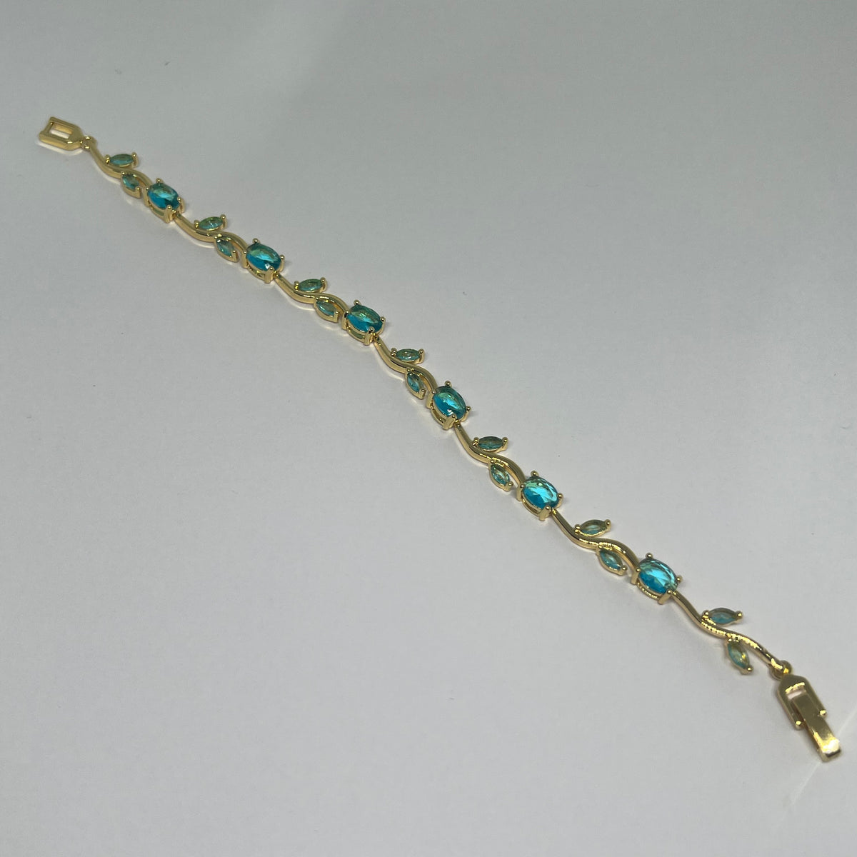 Dream Karigiri Tulip Bracelet Sky Blue — handmade bracelet by Dream Karigiri