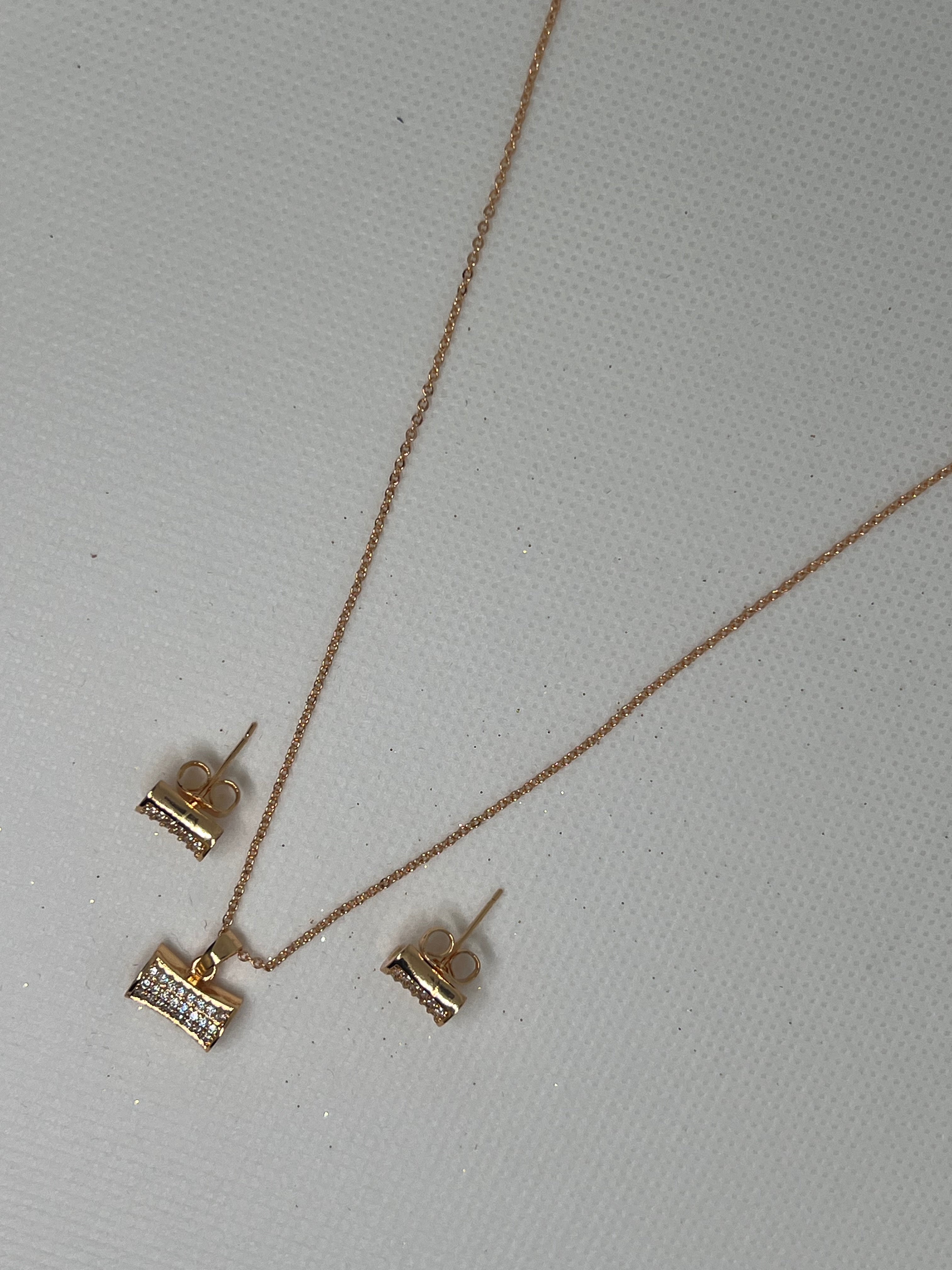 Dream Karigiri Rectangle Rose Gold Pendant