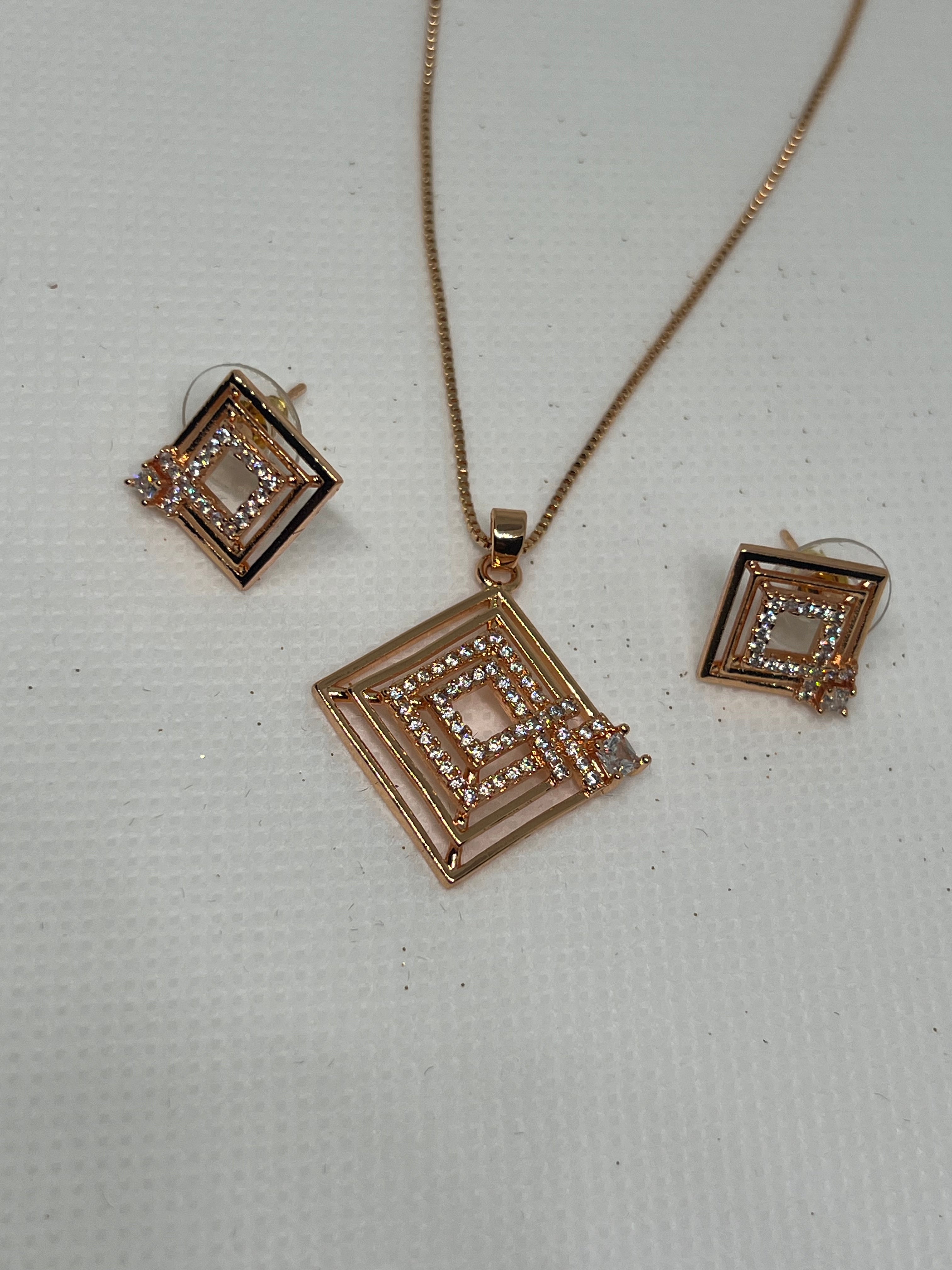 Dream Karigiri Square Rose Gold Pendant